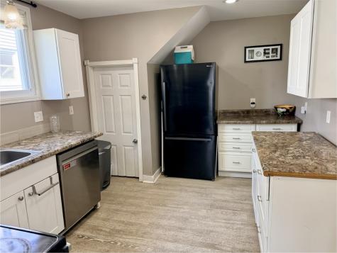 1133 C Avenue NW Cedar Rapids IA 52405