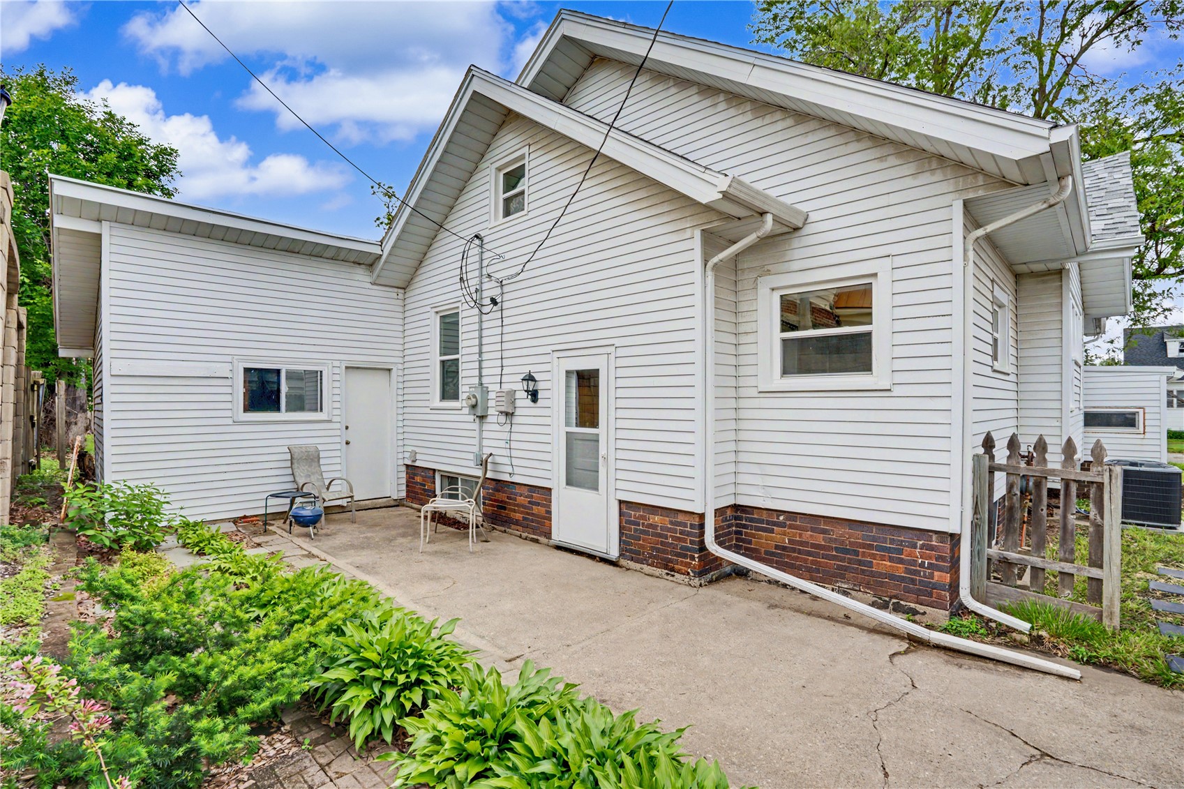 111 34th Street NE Cedar Rapids IA 52402