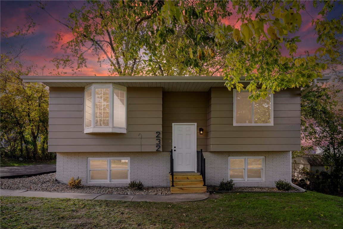 232 NW 27th Street Cedar Rapids IA 52405