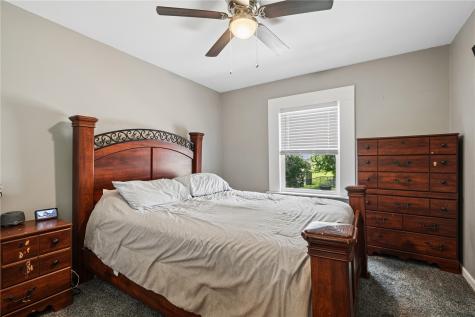 160 West Post Road NW Cedar Rapids IA 52405