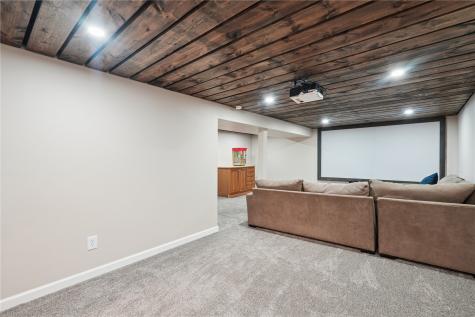 160 West Post Road NW Cedar Rapids IA 52405