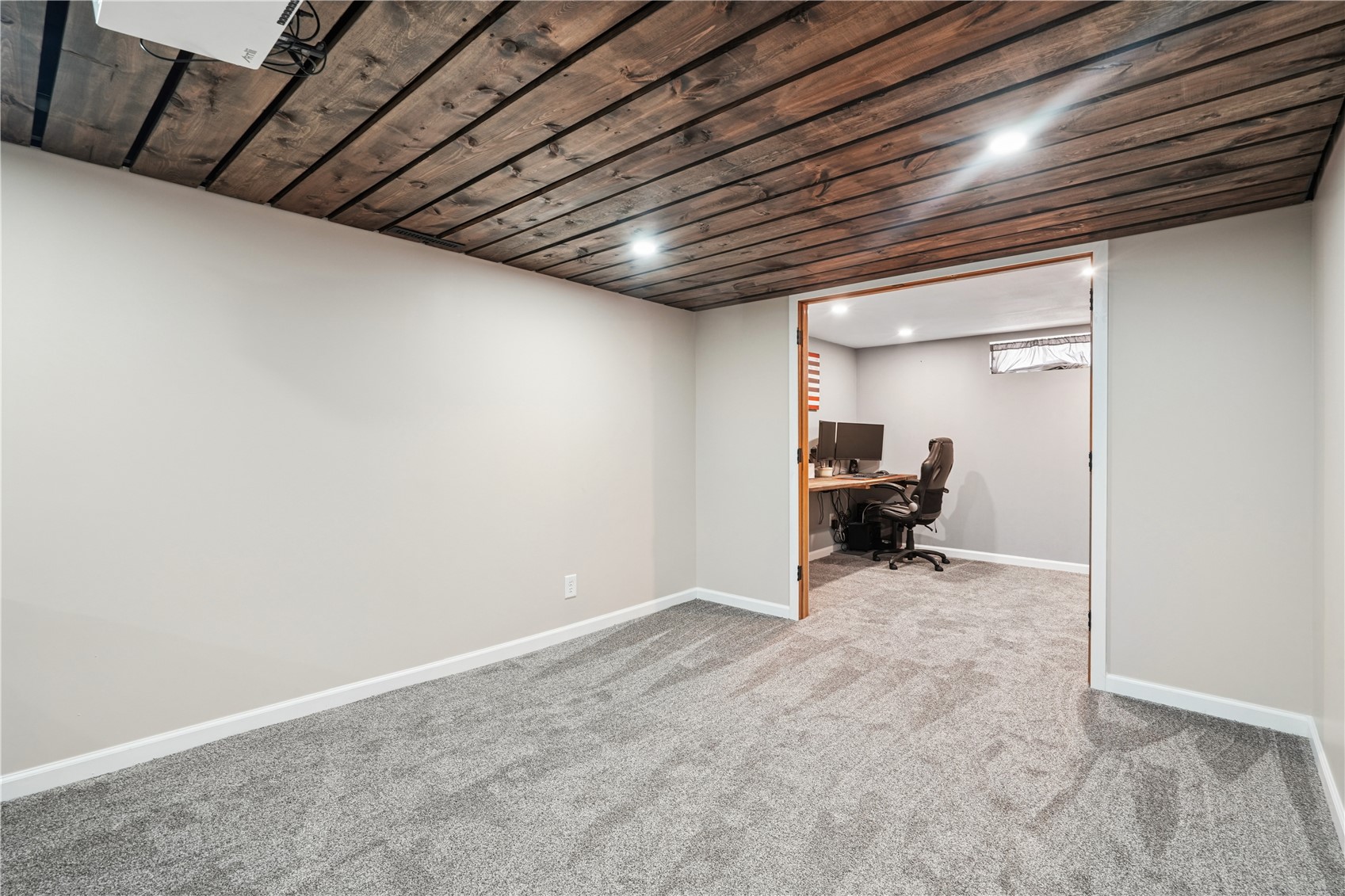160 West Post Road NW Cedar Rapids IA 52405