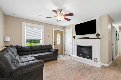 160 West Post Road NW Cedar Rapids IA 52405