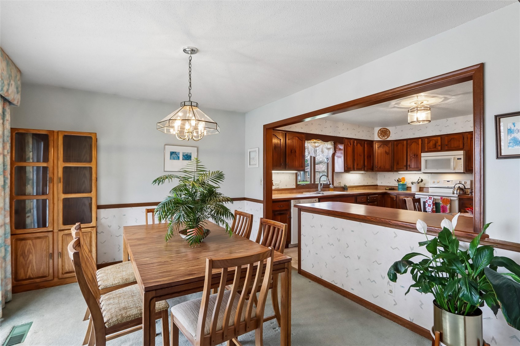 2112 Sandalwood Drive NE Cedar Rapids IA 52402