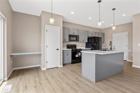 1505 38th Street SE Cedar Rapids IA 52403