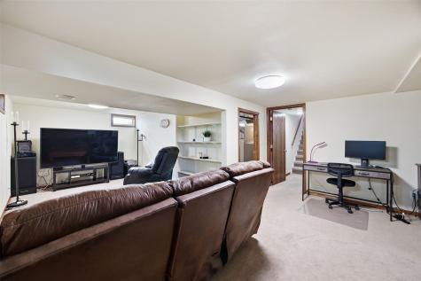 141 19th Avenue SW Cedar Rapids IA 52404