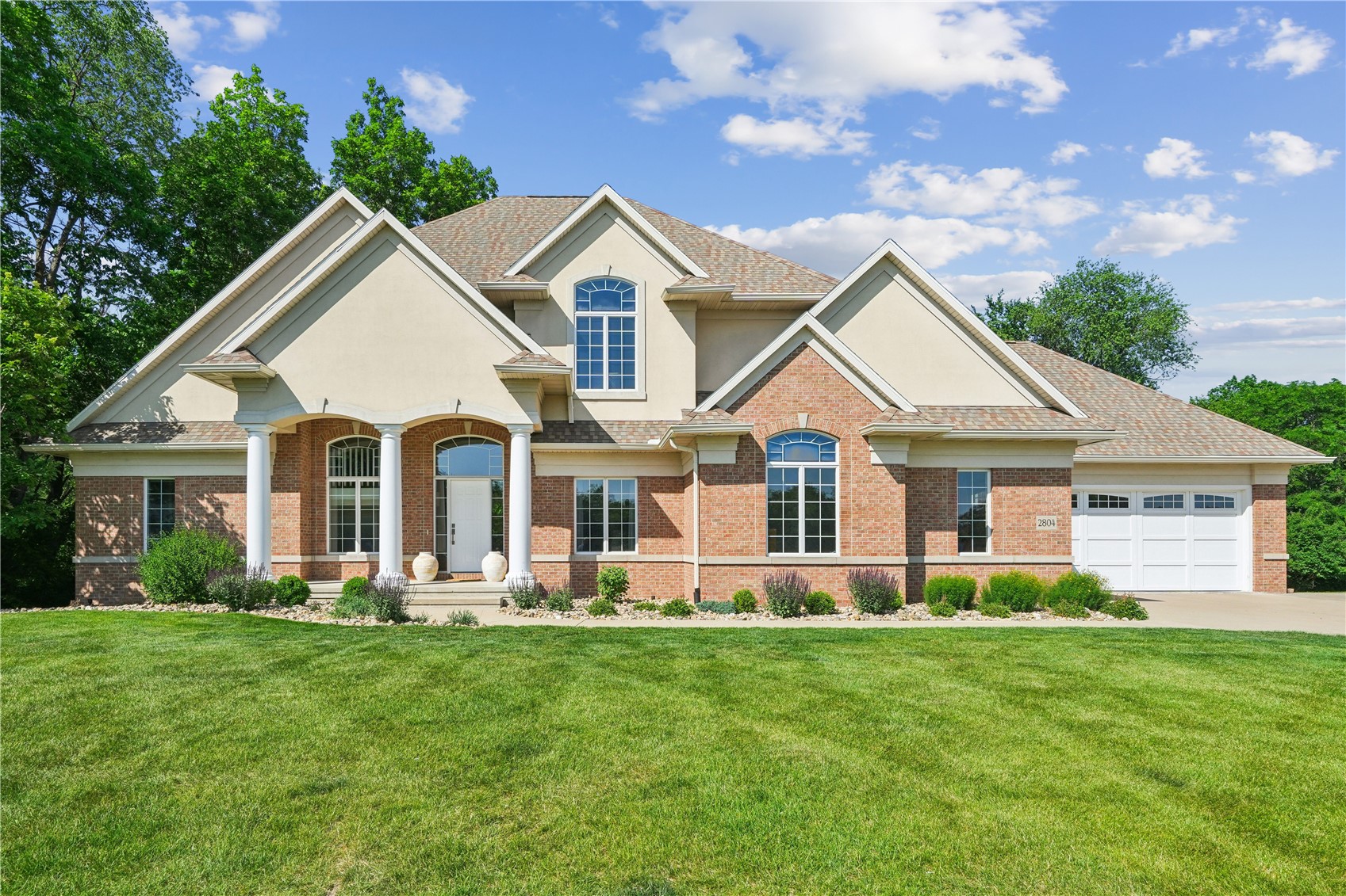 2804 Deer Valley Drive NW Swisher IA 52338