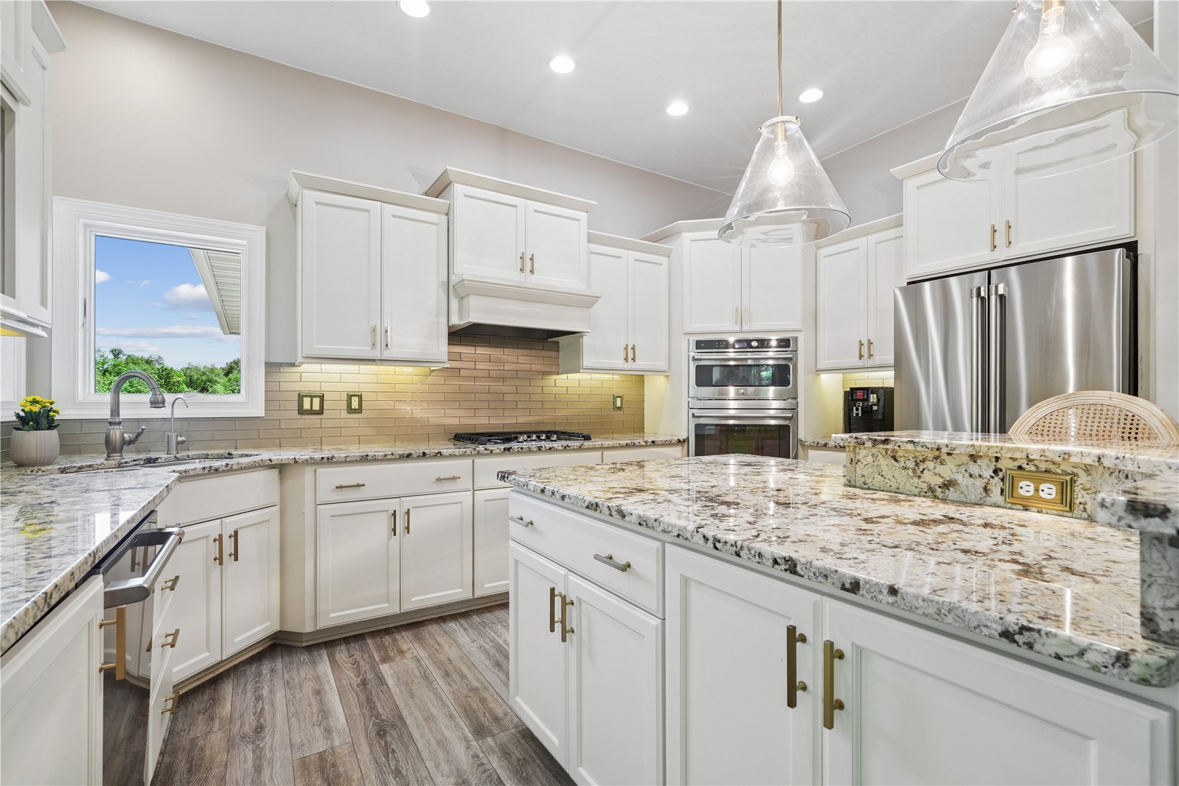 2804 Deer Valley Drive NW Swisher IA 52338