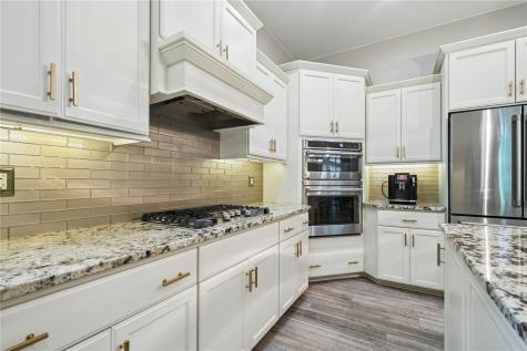 2804 Deer Valley Drive NW Swisher IA 52338