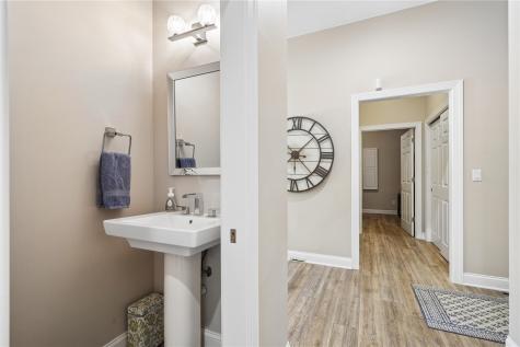 2804 Deer Valley Drive NW Swisher IA 52338