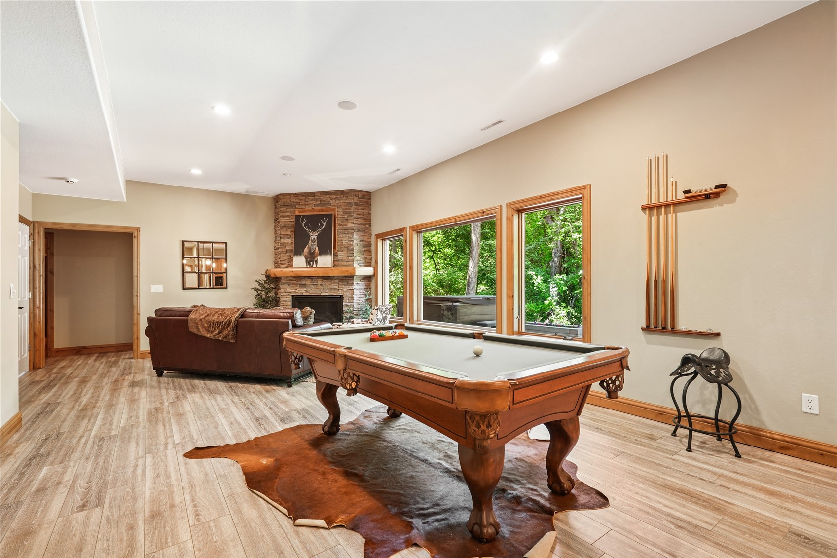 2804 Deer Valley Drive NW Swisher IA 52338