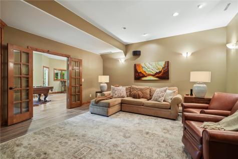 2804 Deer Valley Drive NW Swisher IA 52338