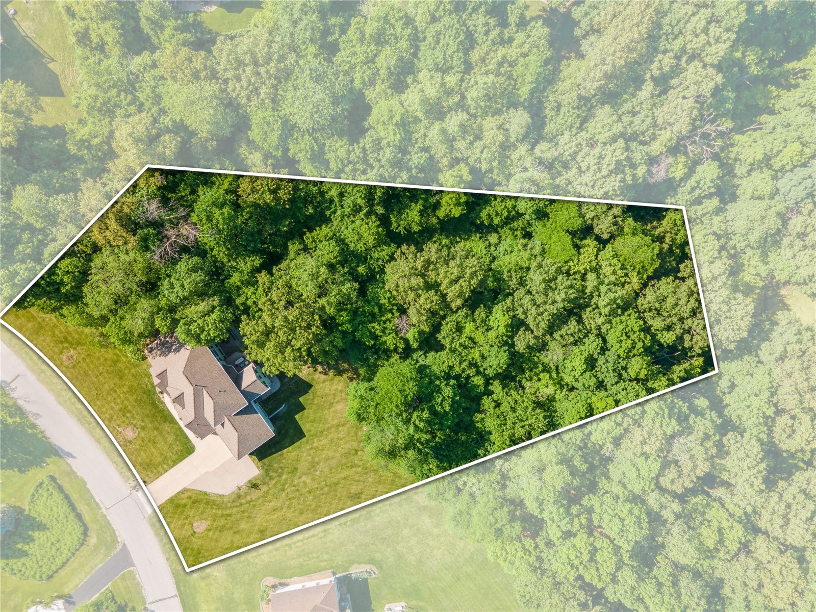 2804 Deer Valley Drive NW Swisher IA 52338