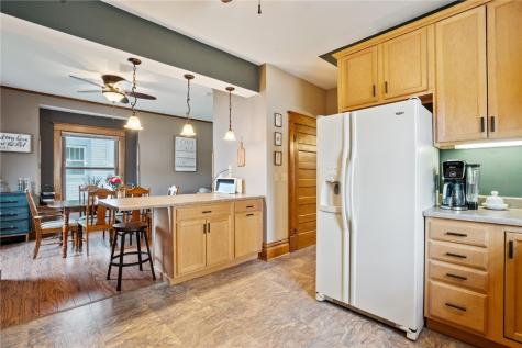 726 G Avenue NW Cedar Rapids IA 52405
