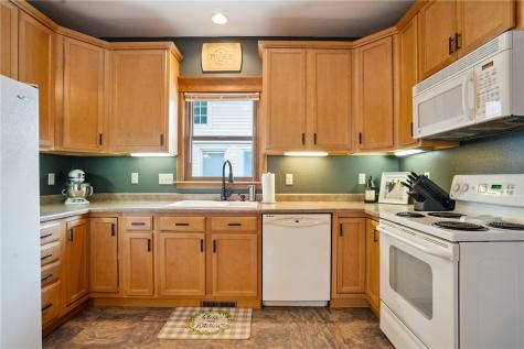 726 G Avenue NW Cedar Rapids IA 52405