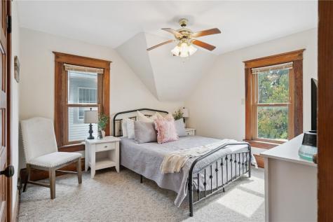 726 G Avenue NW Cedar Rapids IA 52405