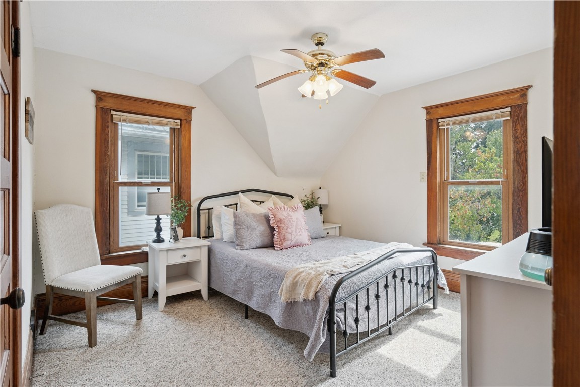 726 G Avenue NW Cedar Rapids IA 52405