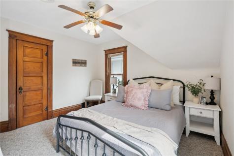 726 G Avenue NW Cedar Rapids IA 52405
