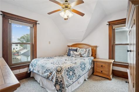 726 G Avenue NW Cedar Rapids IA 52405