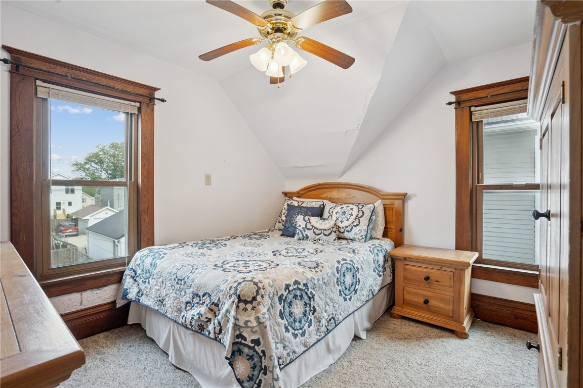 726 G Avenue NW Cedar Rapids IA 52405