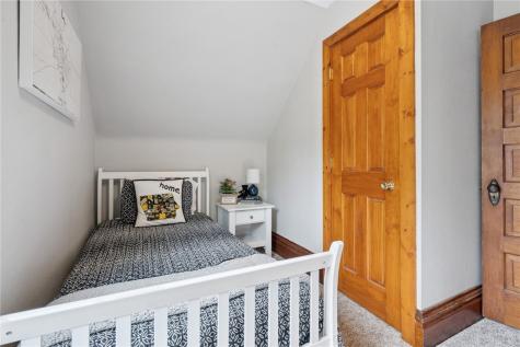 726 G Avenue NW Cedar Rapids IA 52405