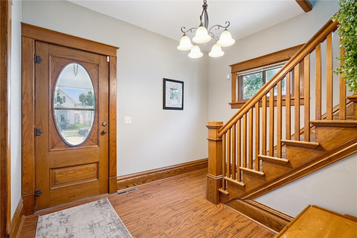 726 G Avenue NW Cedar Rapids IA 52405