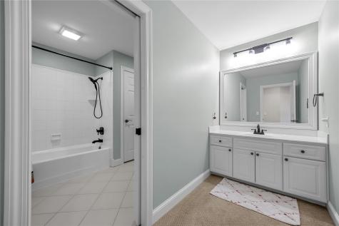 4615 Blarney Drive NE Cedar Rapids IA 52411