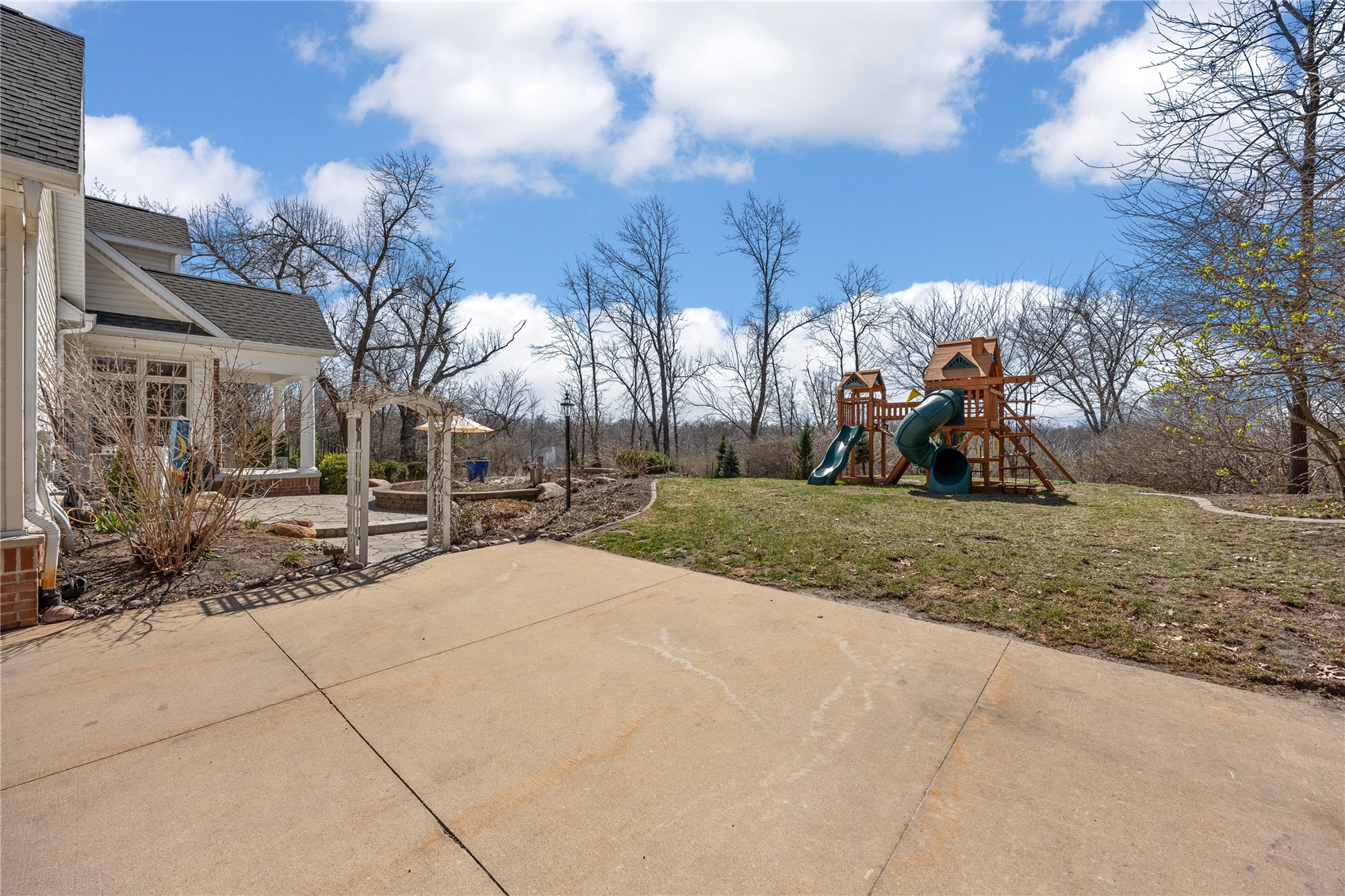4615 Blarney Drive NE Cedar Rapids IA 52411
