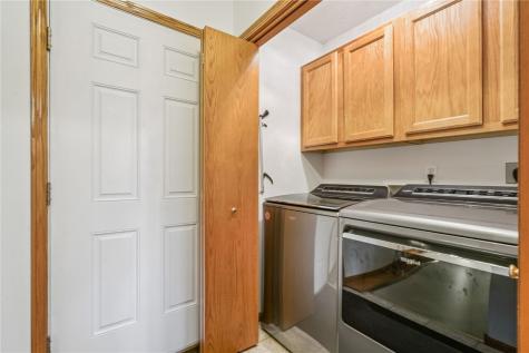 1217 Wolf Drive NW Cedar Rapids IA 52405