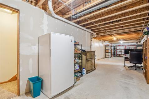 1217 Wolf Drive NW Cedar Rapids IA 52405