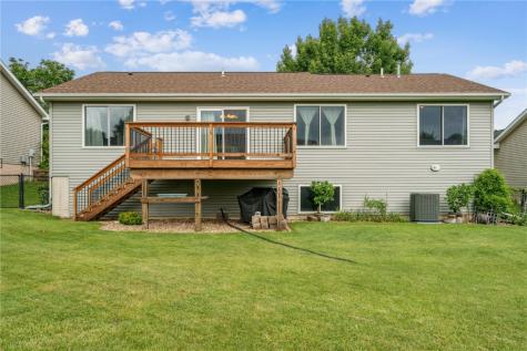 1217 Wolf Drive NW Cedar Rapids IA 52405