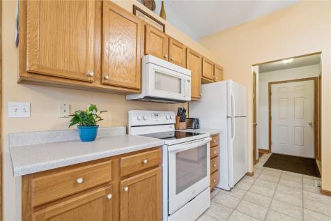 1217 Wolf Drive NW Cedar Rapids IA 52405