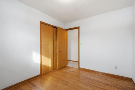 1204 Bowler Street Hiawatha IA 52233