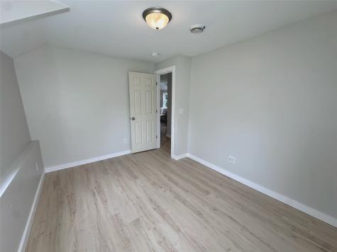 2014 J Street SW Cedar Rapids IA 52404