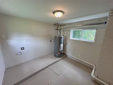 2014 J Street SW Cedar Rapids IA 52404