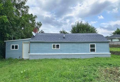 2014 J Street SW Cedar Rapids IA 52404