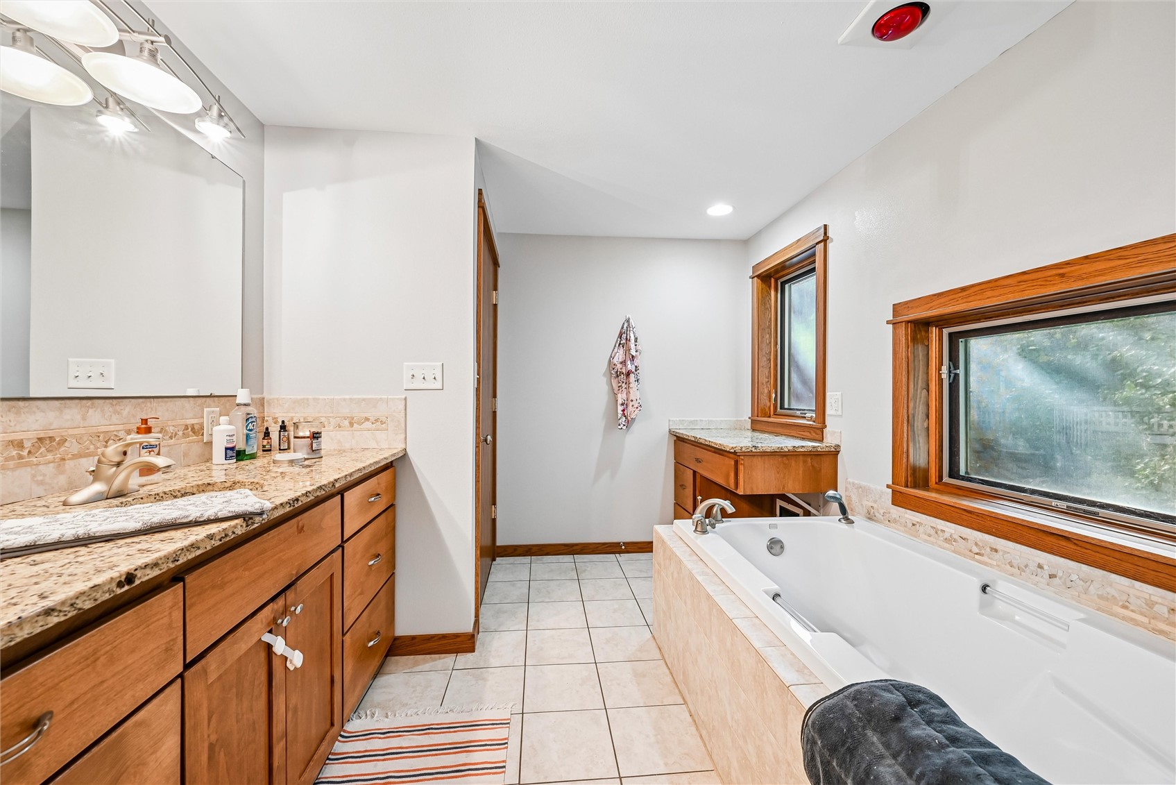 5739 22nd Avenue Trail Vinton IA 52349