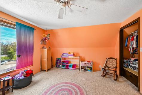 5739 22nd Avenue Trail Vinton IA 52349