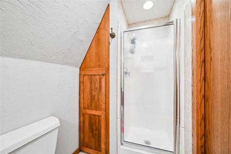5739 22nd Avenue Trail Vinton IA 52349