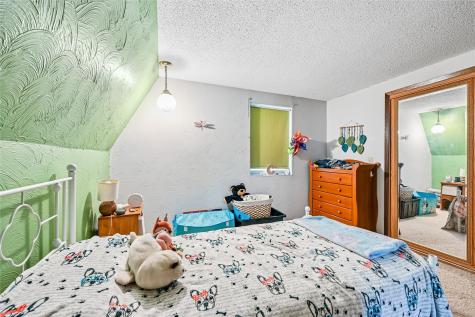 5739 22nd Avenue Trail Vinton IA 52349