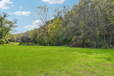 5739 22nd Avenue Trail Vinton IA 52349