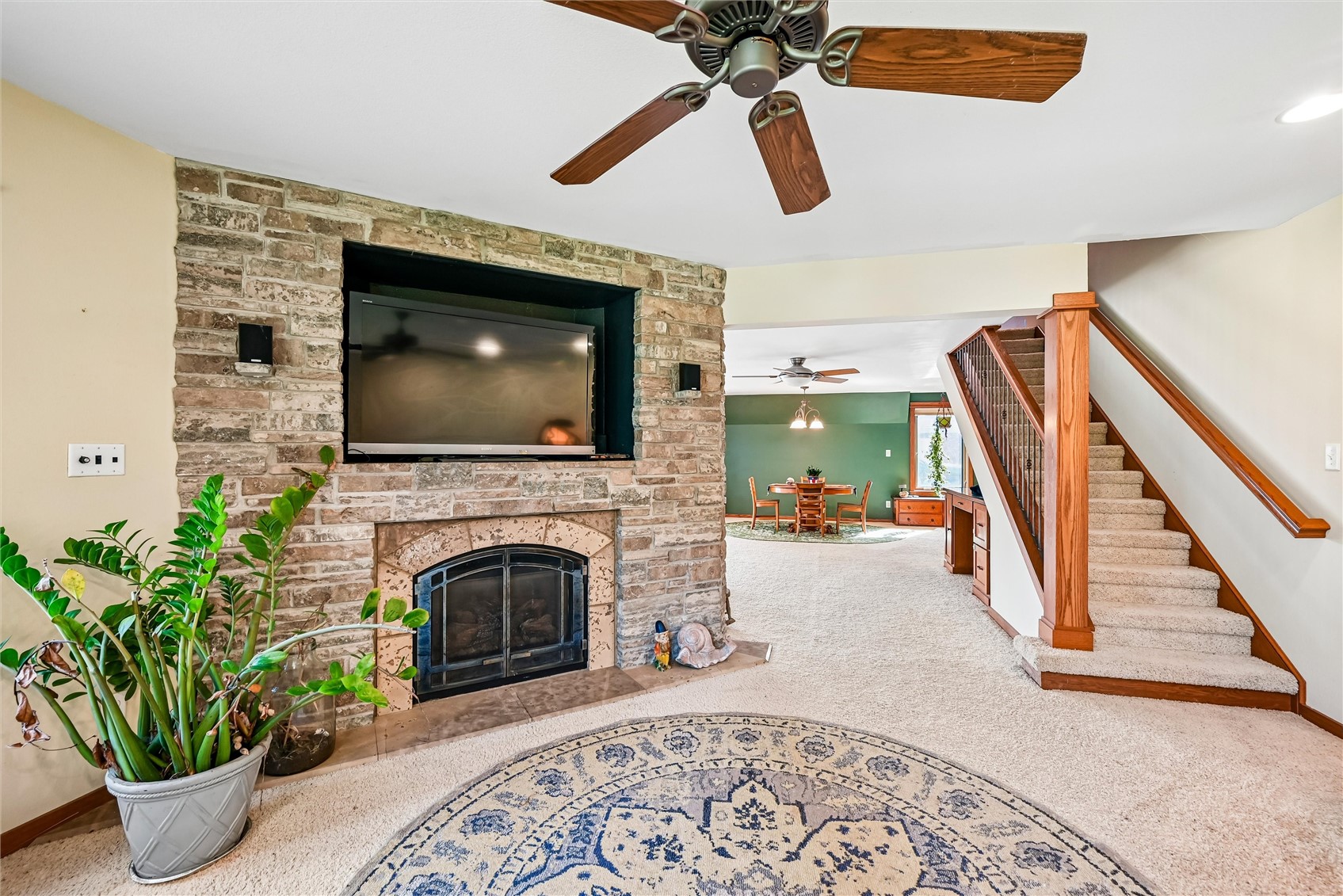 5739 22nd Avenue Trail Vinton IA 52349