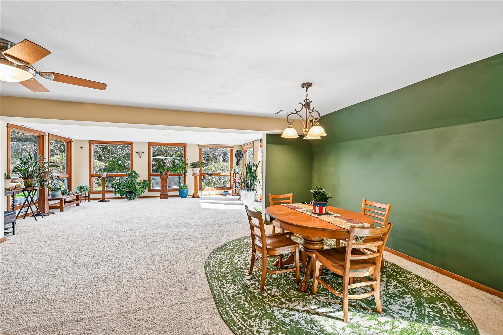 5739 22nd Avenue Trail Vinton IA 52349