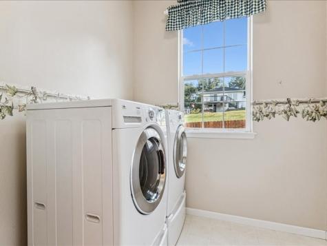 179 Crandall Drive NE Cedar Rapids IA 52402