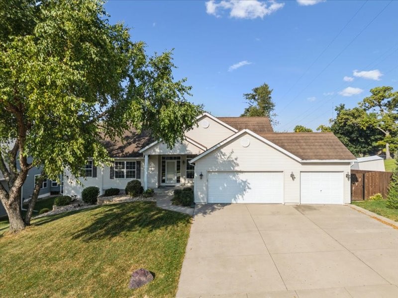179 Crandall Drive NE Cedar Rapids IA 52402