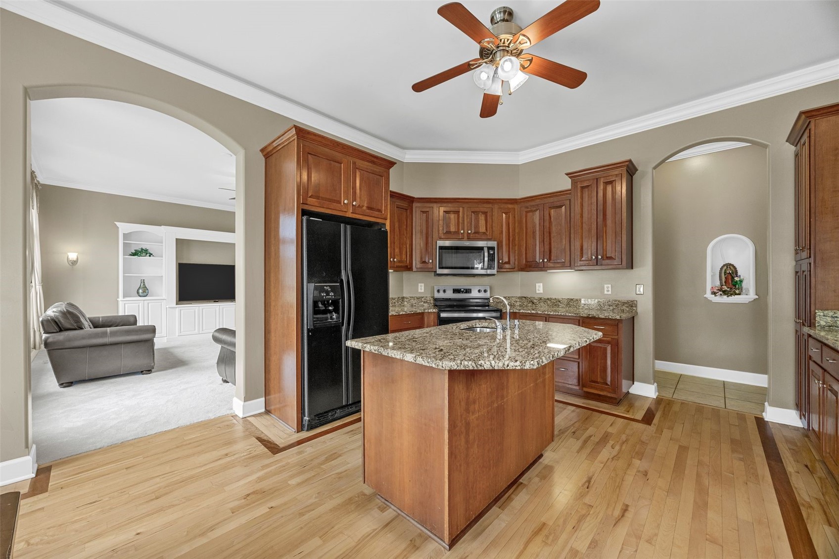 8401 Santa Maria Drive SW Cedar Rapids IA 52404