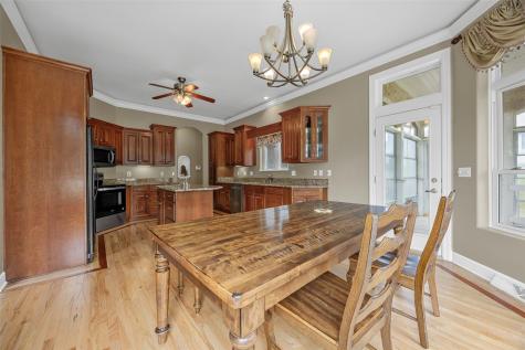 8401 Santa Maria Drive SW Cedar Rapids IA 52404