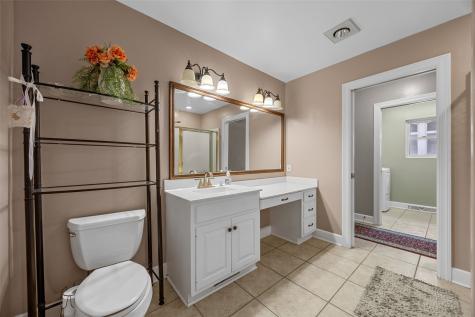 8401 Santa Maria Drive SW Cedar Rapids IA 52404