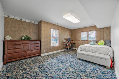 8401 Santa Maria Drive SW Cedar Rapids IA 52404