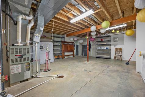 8401 Santa Maria Drive SW Cedar Rapids IA 52404